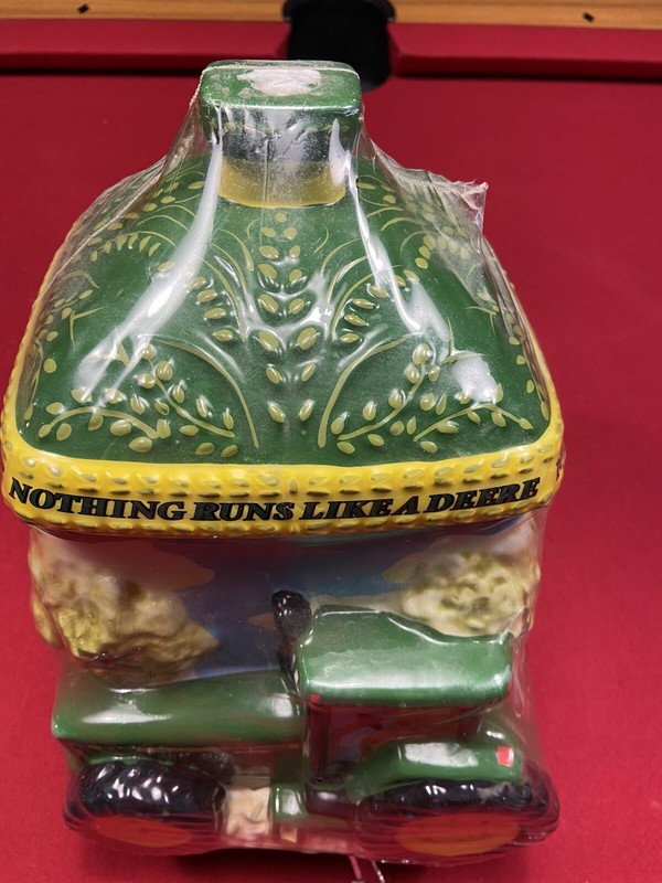 John Deere Tractor Vintage Cookie Jar (original packaging) gallery