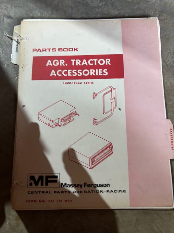 Massey Ferguson Agricultural Tractor Accessories Parts Book Manual AMIL26