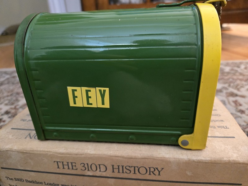 John Deere Metal Mailbox Bank By Ertl Vintage Made In Dyersville Iowa USA
