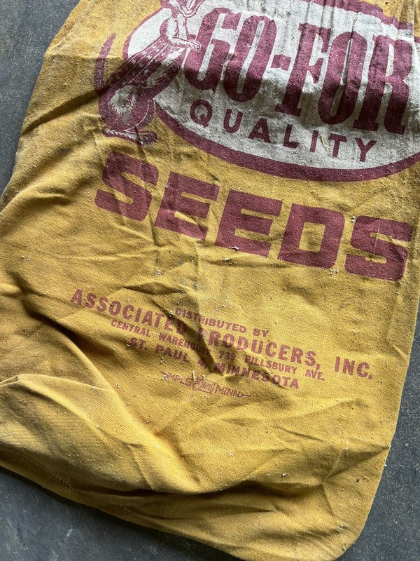 Vintage Go-For Feed Sack Minneapolis, MN Associated Producers Corn Gopher Corn gallery