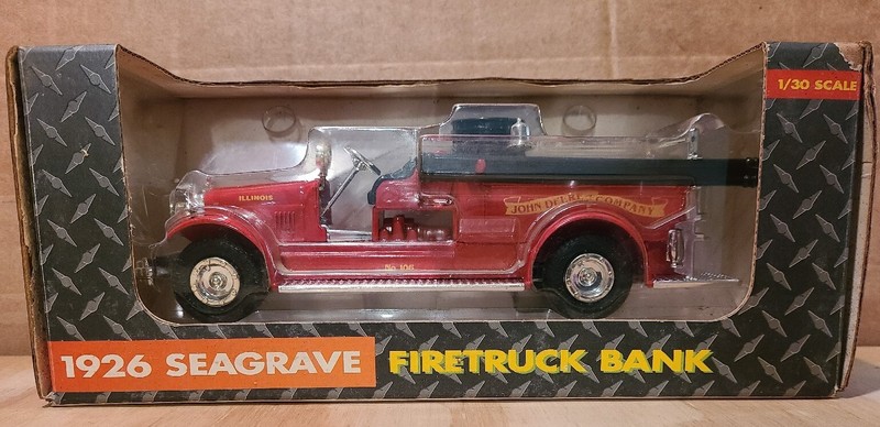 John Deere Ertl 1926 Seagrave Fire Truck Coin Bank 1:30 Scale Die-cast N.I.B