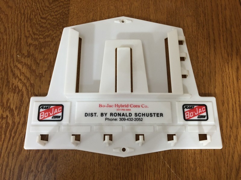 VTG BO-JAC HYBRID SEED CORN CO RONALD SCHUSTER WALL KEYCHAIN HOLDER ORGANIZER