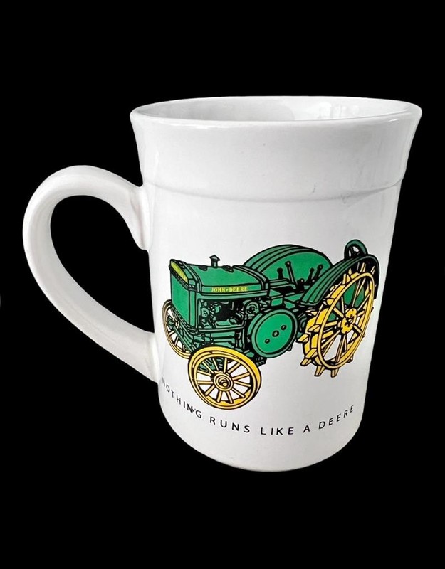 VINTAGE JOHN DEERE TRACTOR COFFEE MUG BY GIBSON MOLINA NOTHING RUNS LIKE A DEERE