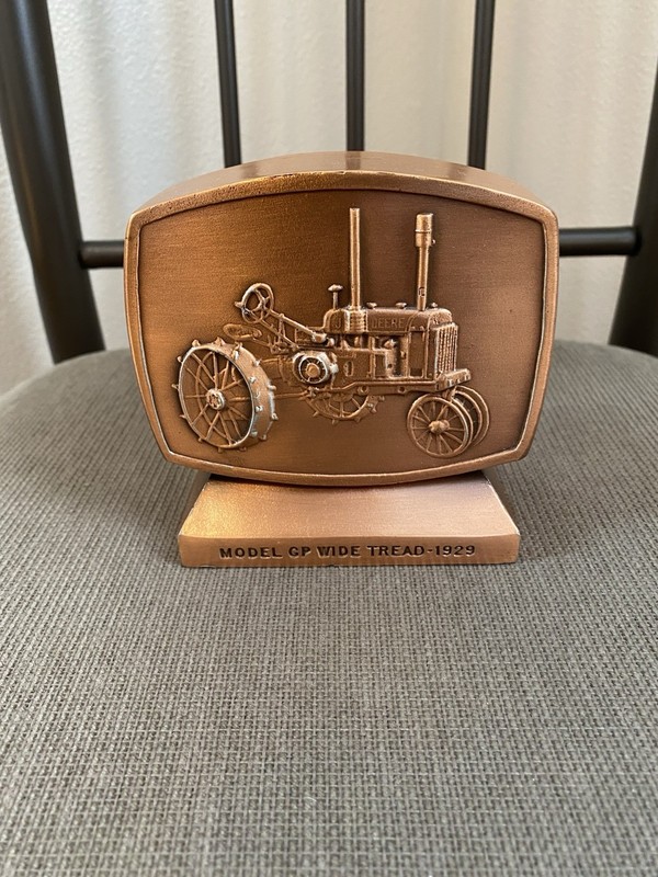 Vintage John Deere Employees Credit Union 1982 Sixth & Final Edition Metal Bank