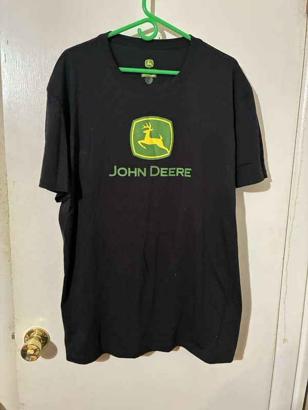 John Deere Classic Logo Adult 2XL Black Short Sleeve T-Shirt