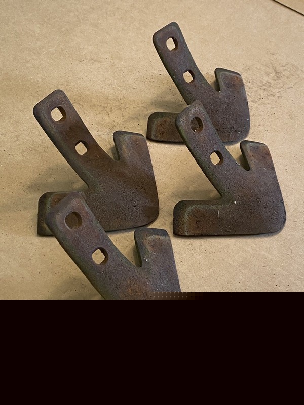 Set of 4 IH Cultivator Tips Sweeps International Harvester IH Farmall Vintage