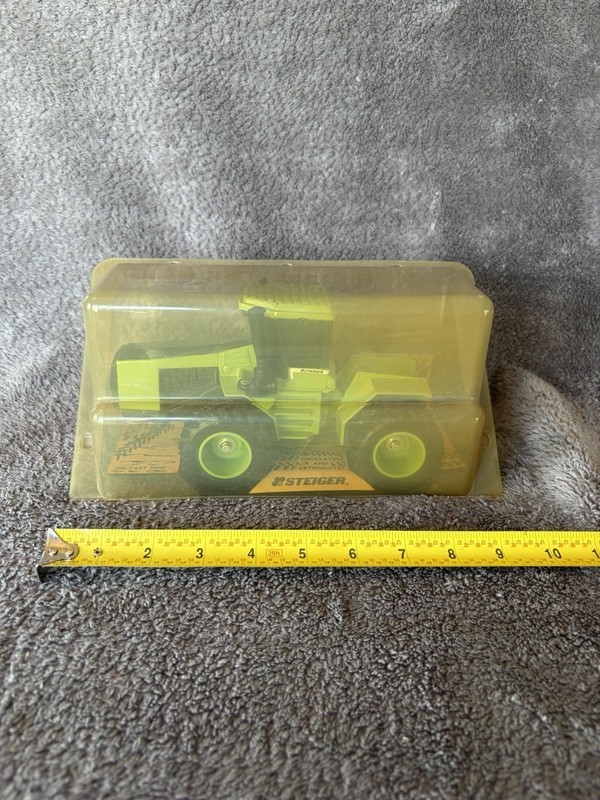 Steiger Panther 1000 1/32 Scale Models CP-1400 gallery