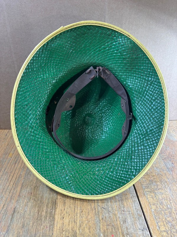 VINTAGE JOHN DEERE STRAW HAT 1940s Four-legged Deer Logo Quality Farm gallery