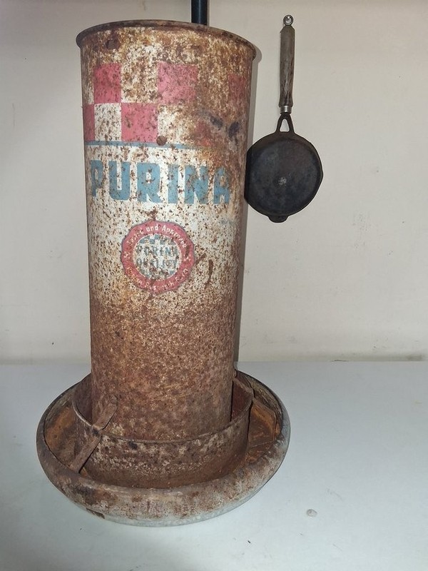 Vintage Purina P-16G Tube Poultry Feeder