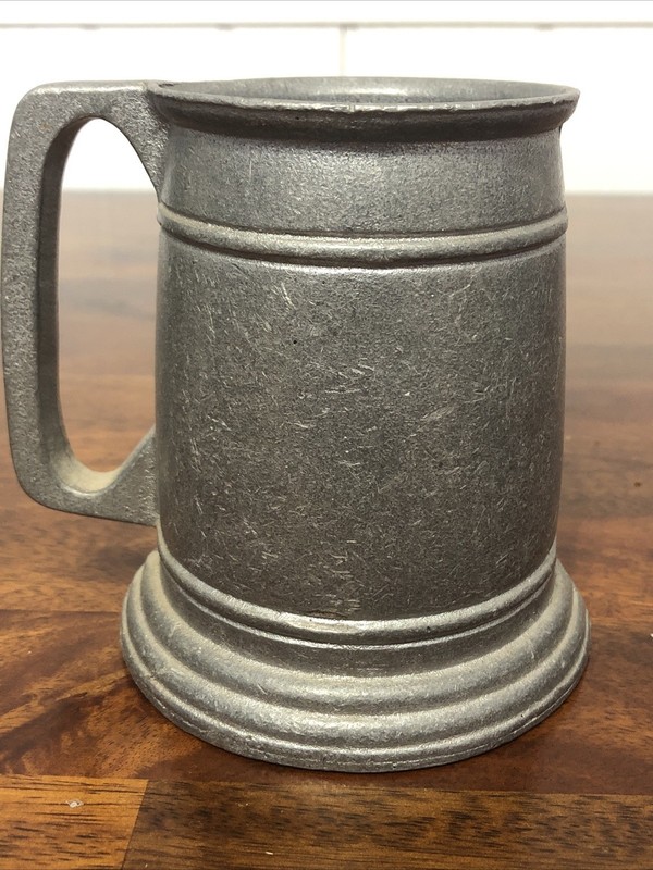 VINTAGE Cat Caterpillar Pewter Mug Stein 2 Pins 2 Keychains gallery