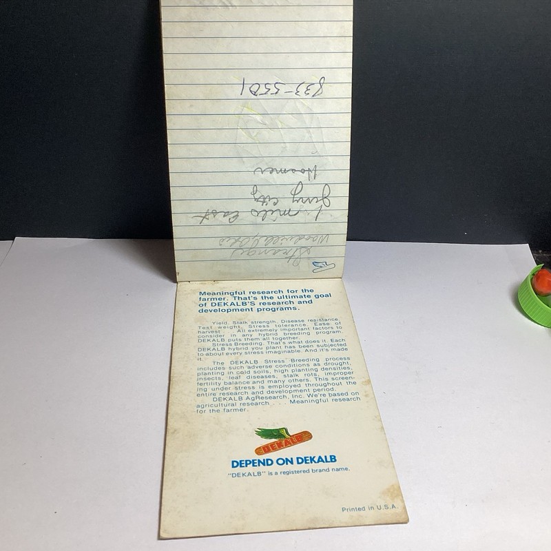 VINTAGE DEKALB POCKET ISSUED BY KENNY SIEVING PEMBERVILLE OHIO gallery