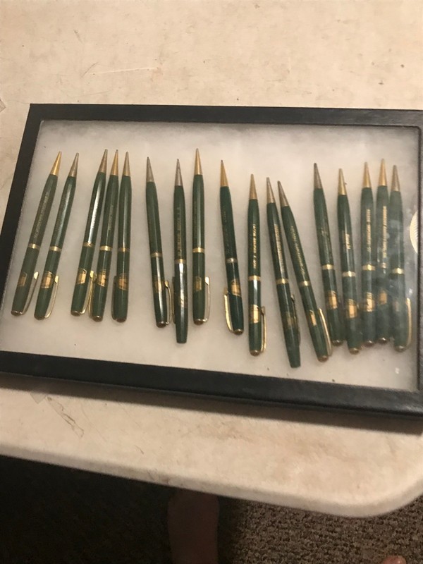17 JOHN DEERE 4-leg Logo Green Mechanical Pencils display case incld HTF Nice