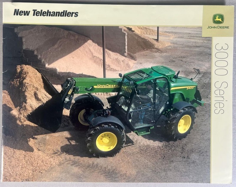 2001 John Deere brochure: 3000 series New Telehandlers, near mint 3200 3400
