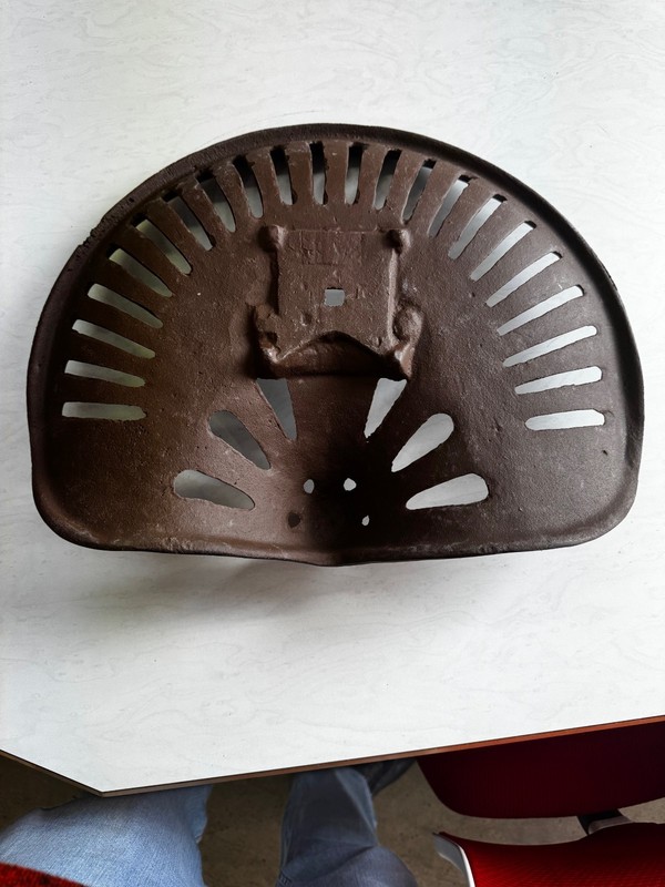 FARMALL CAST IRON SEAT TRACTOR