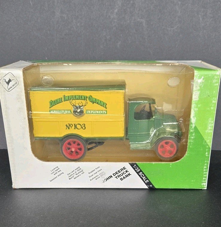 John Deere No.103 Truck Coin Bank Agriculture Co. ERTL 0251 1/38 Scale #5564