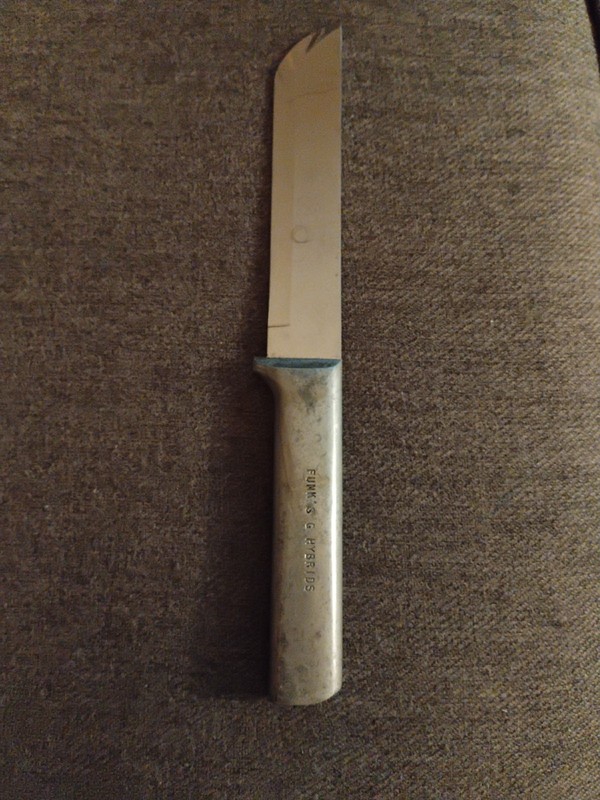 Vintage Funk’s G Hybrid Seed Corn, Funks Large 9 1/2″ Silver Metal Knife