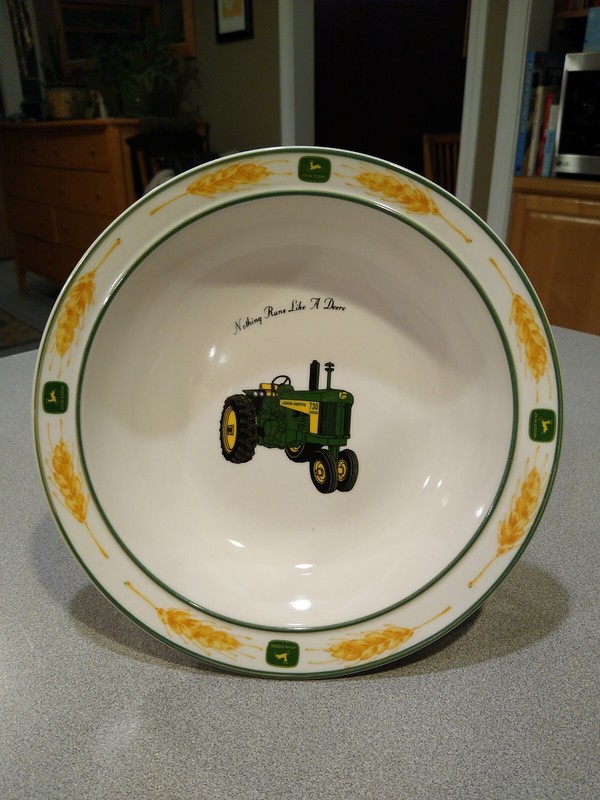 John Deere Cereal Soup Bowl Gibson Nothing Runs Like A Deer Tractor 8″ diameter