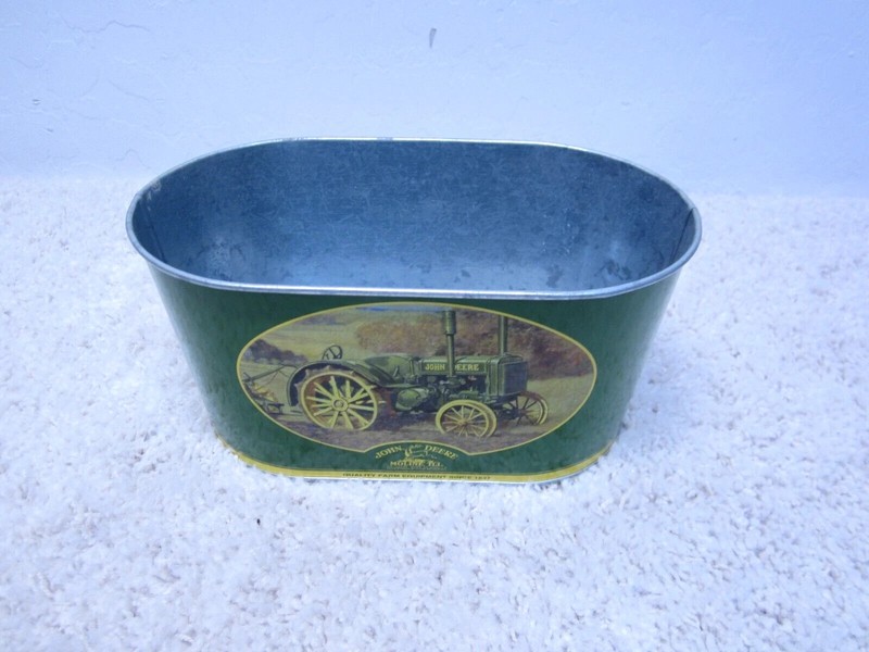 ESTATE SALE JOHN DEERE COLLECTIBLE 9″ GALANIZED TIN OVAL TUB / CONTAINTER #3