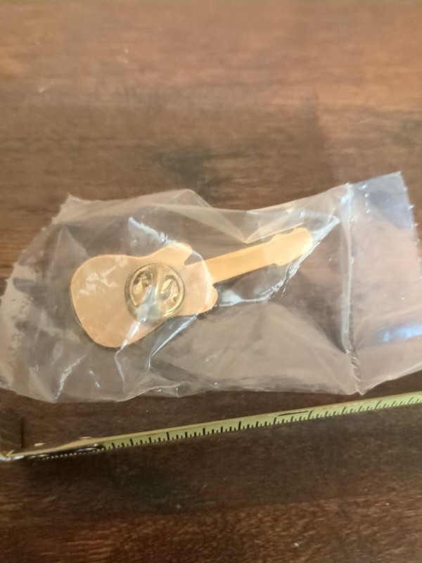 Vintage John Deere Expo Nashville Guitar Pin 1996 in original sealed bag gallery