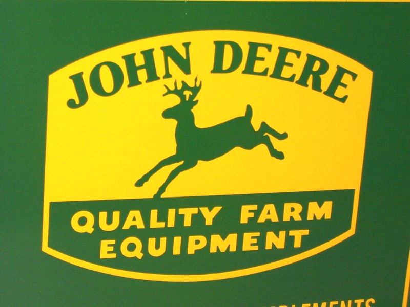JOHN DEERS – Good Implements SIGN -4 Legged GREEN DEERE Kicking Hind Feet In Air