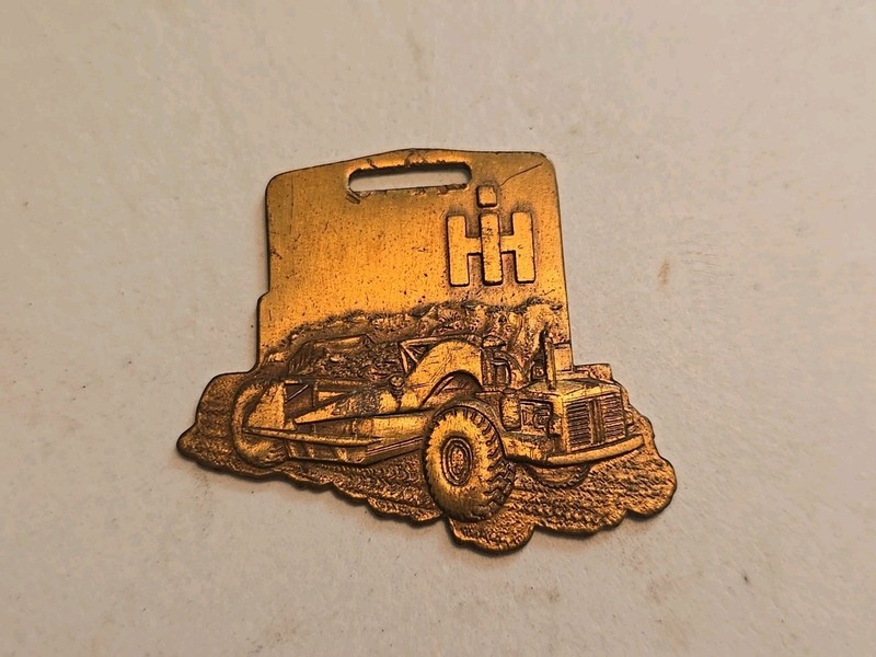 IH International Harvester Earth Mover Watch Fob Pioneer Distributing Co. OHIO