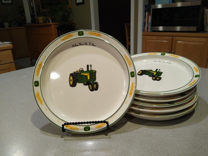 John Deere Nothing Runs Like A Deere Gibson 8″ Plate Discontinued