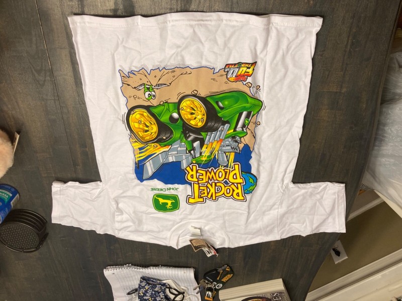 NWT Youth Large 14-16 Licensed John Deere T-Shirt Racing rocket plower
