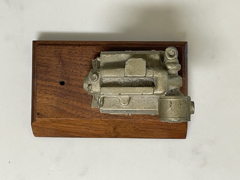 Vintage Caterpillar D336 CAT Diesel Engine Construction Advertising Desk Set gallery