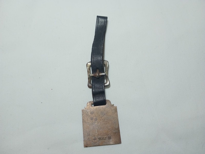 ---Vtg enameled IH logo International Harvester watch fob Green Duck Chicago gallery