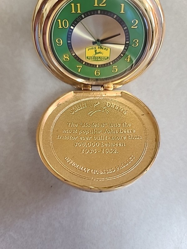 Franklin Mint John Deere Pocket Watch Model B Tested and Working New Battery gallery