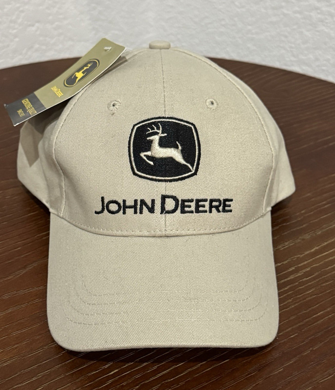 John Deere Adjustable Beige Hat/Cap “Nothing Runs Like a Deere” Agriculture