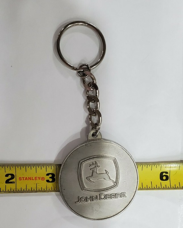 JOHN DEERE Tractor Employee 5 Year Badge Metal Keychain 2001 New
