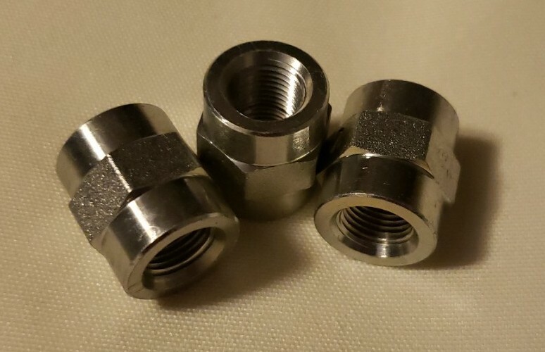 (3) 5000-02-02 Hydraulic Fitting 1/8″ Female Pipe x 1/8″ Female Pipe 5000-2-2