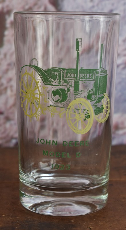 Vintage John Deere JD 1923 Model D FARM Tractor Advertising Glass