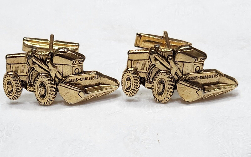 Vintage Allis Chalmers Bulldozer – Men’s Cufflinks – 1.25″ Wide – Gold Tone