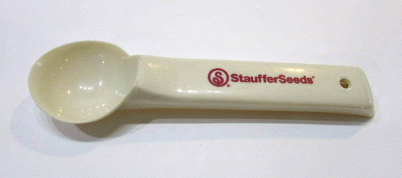 Vintage 1980’s Stauffer Seeds Promotional Advertising Plastic 8″ Ice Cream Scoop