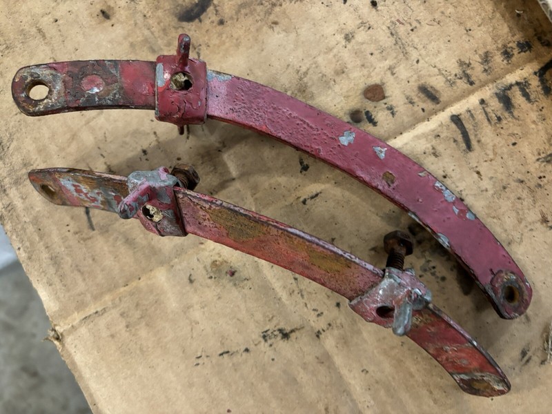 VINTAGE IH FARMALL INT SUPER C TRACTOR -HYDRAULIC LEVER STOPS / GUIDES -1953