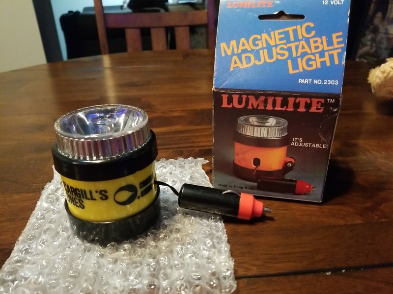 NOS Vintage lumilite Advertising cargil Seed 12 foot 12v car Flashlight. Rare