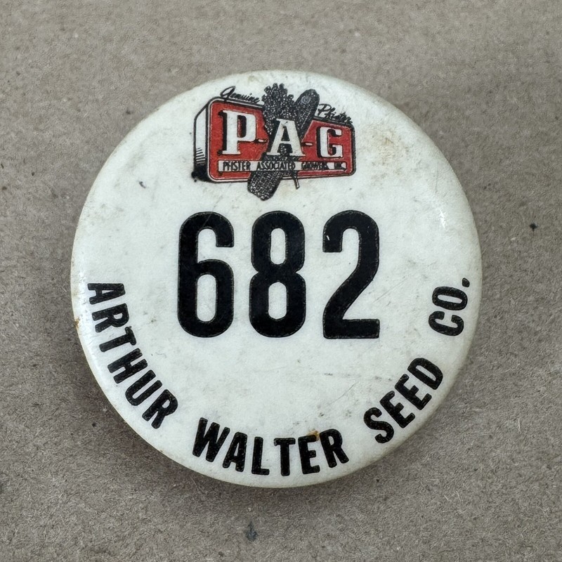 VINTAGE PAG Pfister Associated Growers EMPLOYEE ID Badge PINBACK Antique Seed