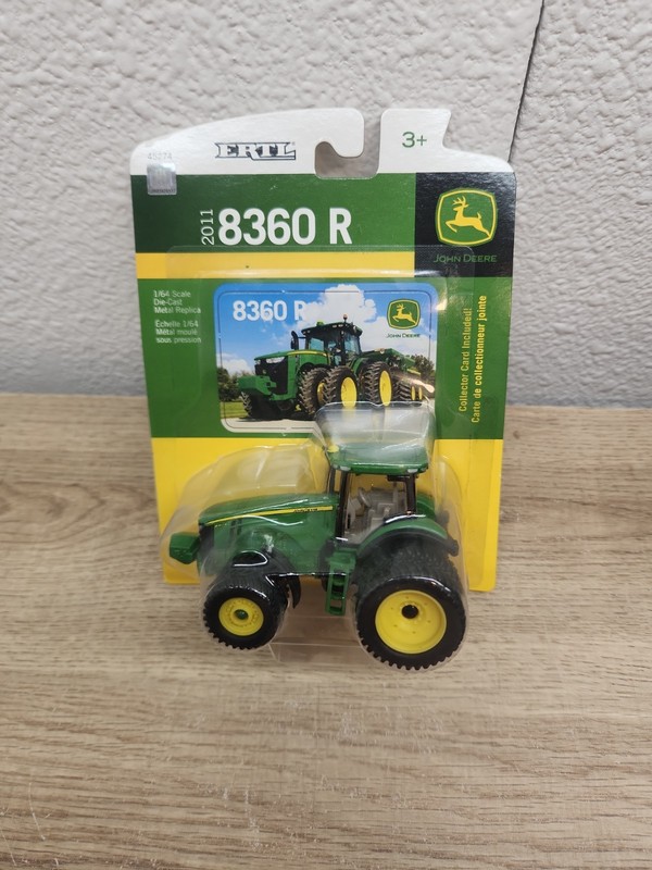 Very Hard to Find John Deere 2011 8360R 1/64 Scale Diecast Tractor Toy Model