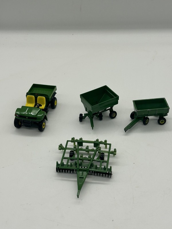 John Deere Ertl Tractors Farm Toys Wagons / Gator / Disc