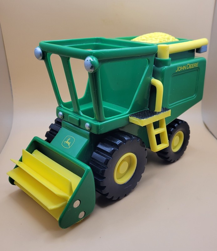 JOHN DEERE Green Plastic Toy Combine Harvester Tractor w/Moving Parts 🚜 🌽READ