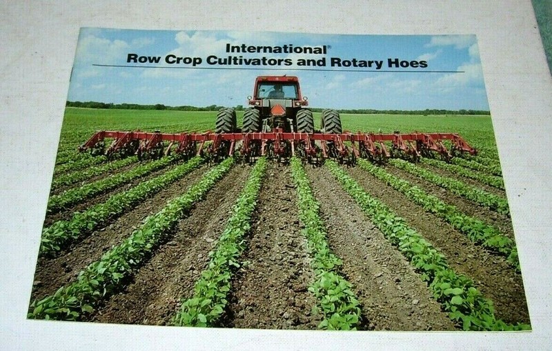 1982 International IH Row Crop Cultivators & Rotary Hoes Original Color Brochure
