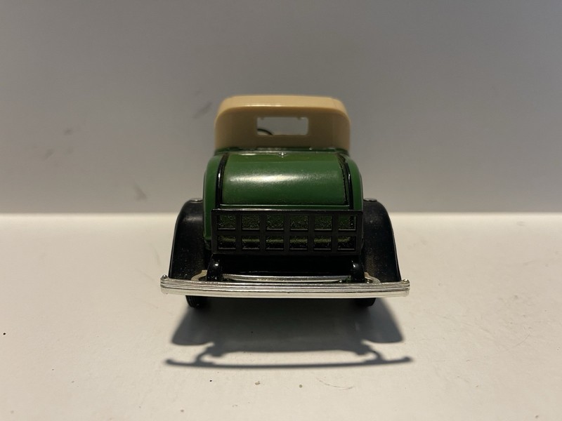 1920 John Deere 1930 Ford Model A 1/25 Scale. gallery