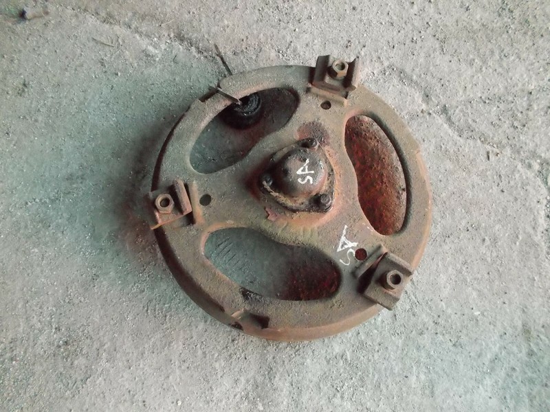 Farmall A SA tractor IH front buckle mount style complete with IHC hub cap