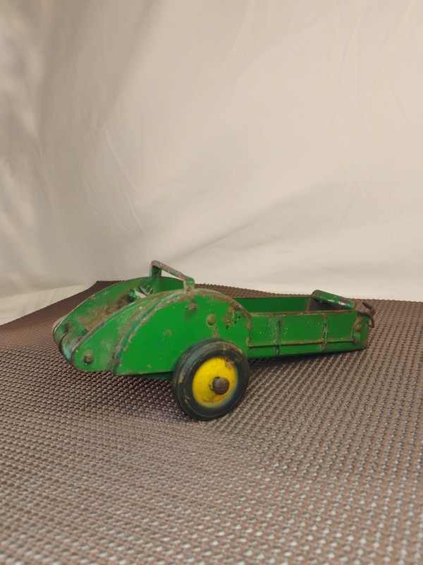 🔥Vintage 1950’s ERTL ESKA John Deere Manure Spreader 1/16 Hard To Find