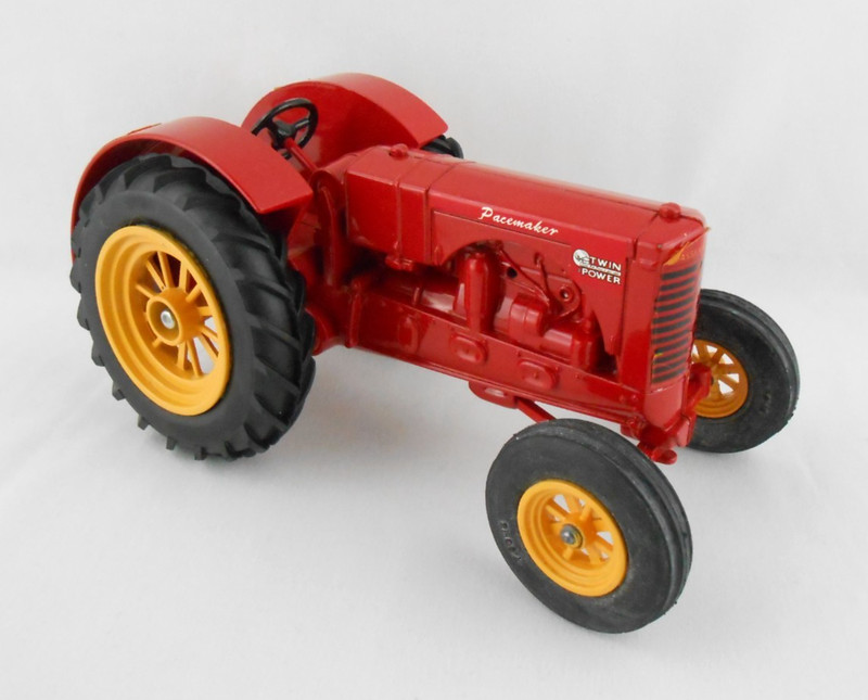 Spec Cast Massey Ferguson Red Tractor Twin Power Pacemaker Collectors Edition