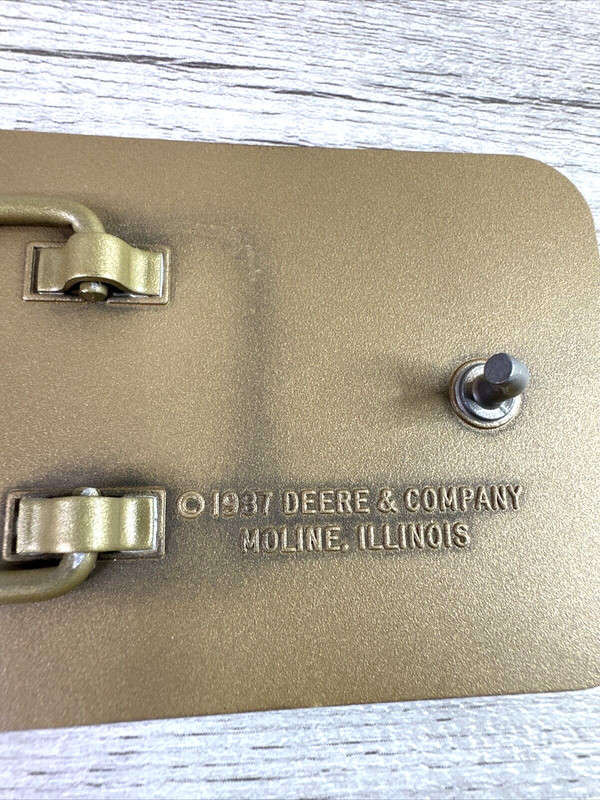 Vintage 1987 John Deere & Co MAX EMERGE 2 Planters Brass Belt Buckle gallery
