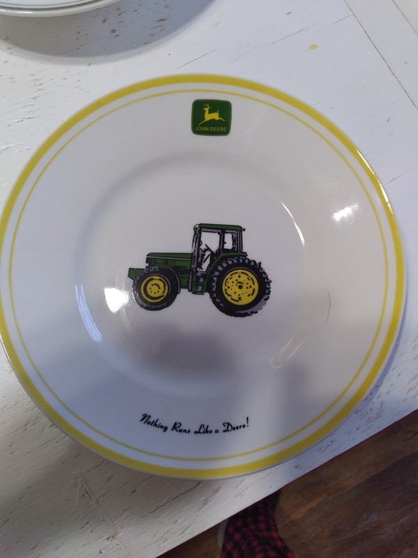 Gibson John Deere Tractor 9″ Salad Plate “Nothing Runs Like a Deere!”