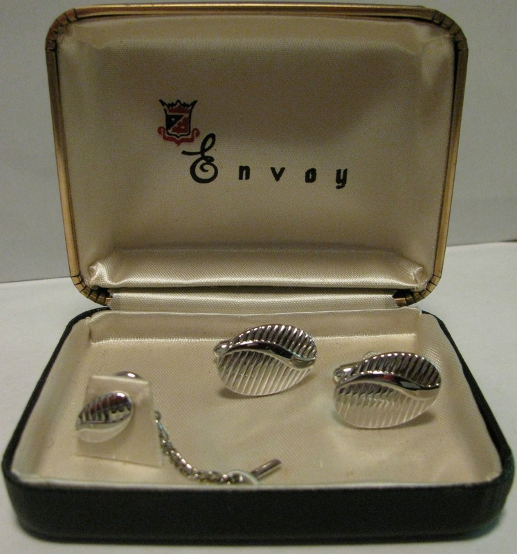 Envoy Oval Cuff Link & Tie Tack Clasp 3 Pices Set Silvertone new men’s jewelry